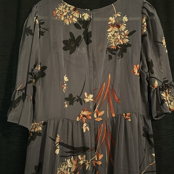 Ilenia m. Large dress with slit - Picture 6 of 9